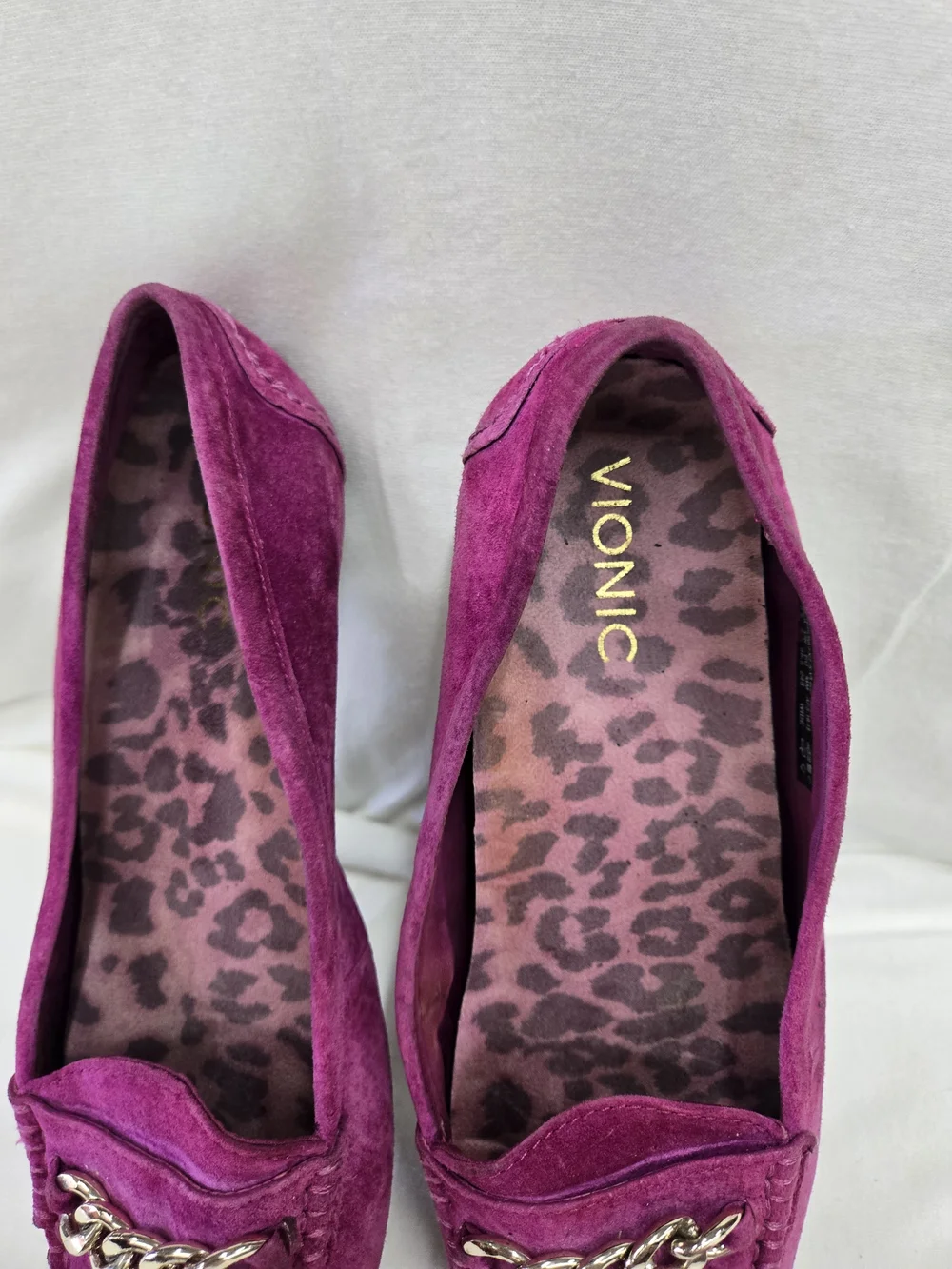 Vionic Women's Magenta Suede Chain-Trim Loafers